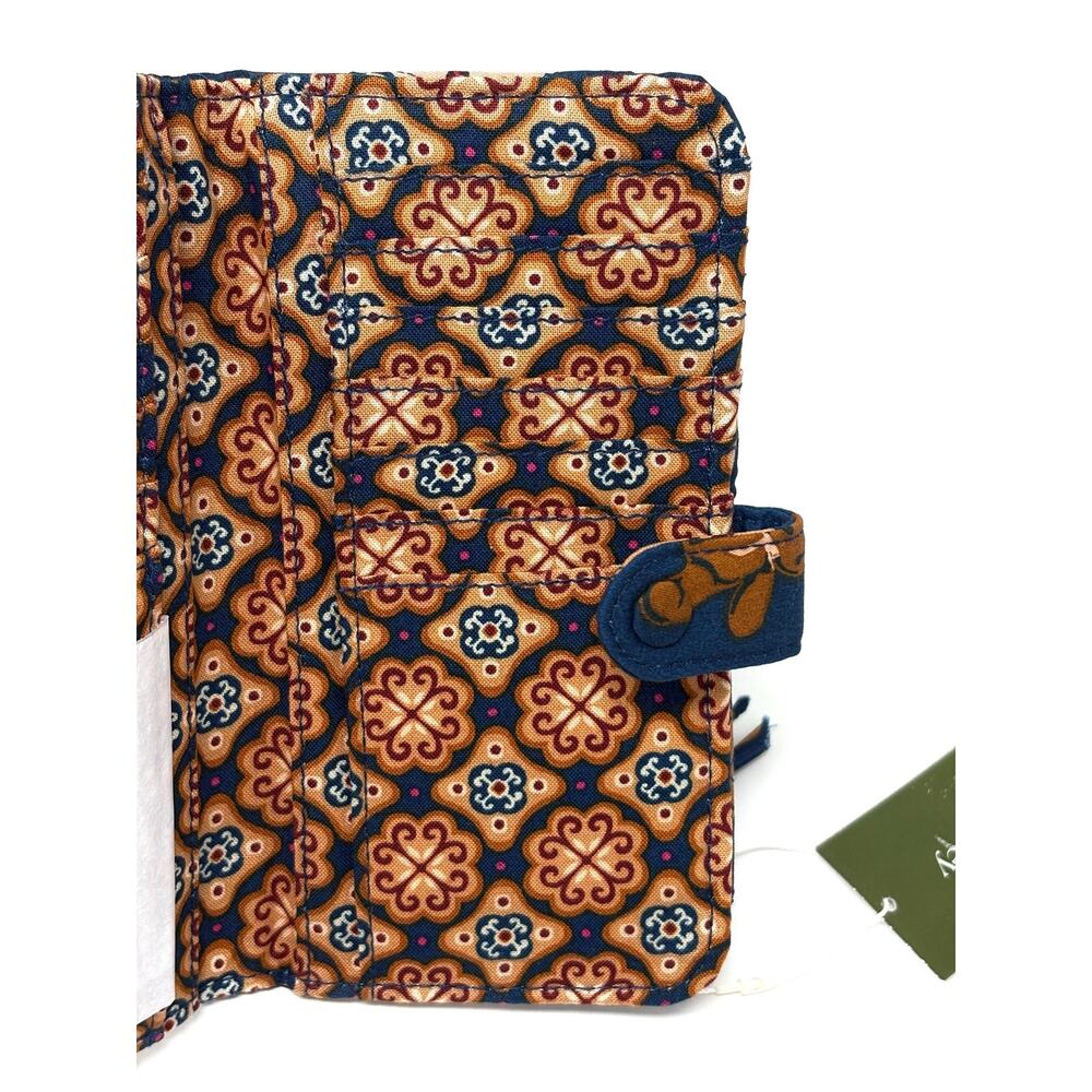 Vera Bradley Bunch of Bears Tab Wallet EXACT NWT 2025 Teddy Bears Blue Red - Picture 11 of 13